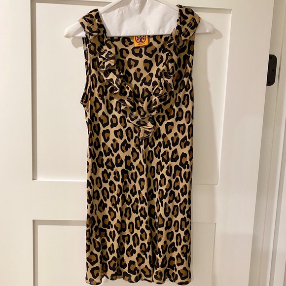 Tory Burch Tops - Tory Burch Leopard Silk Ruffle Top - size 10